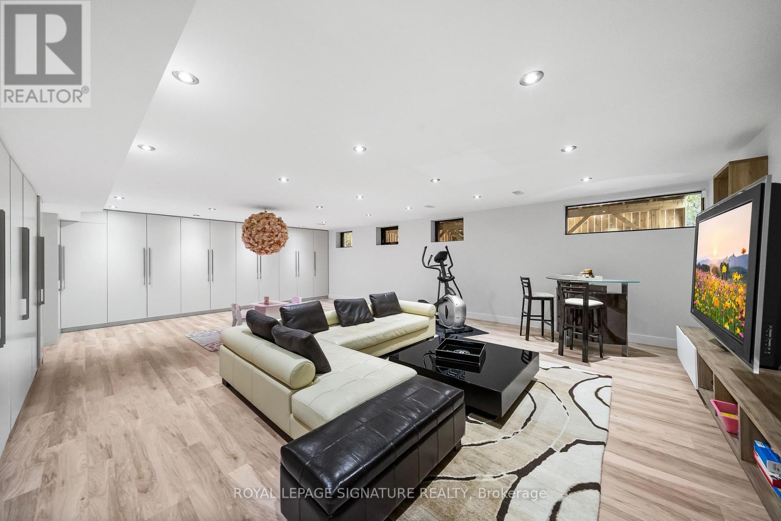 17 Nesbitt Drive Property Photo 29