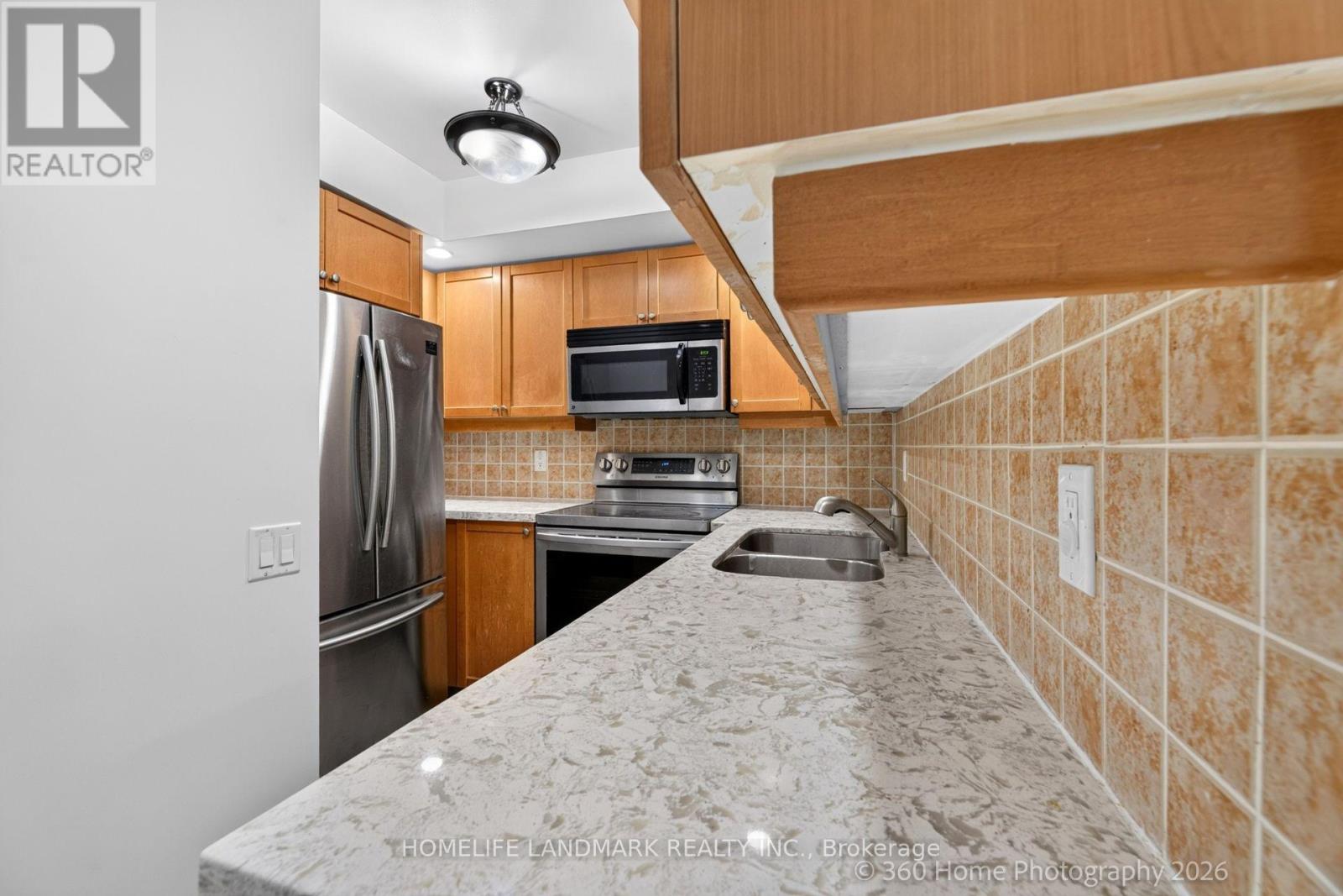 829 - 15 Northtown Way Property Photo 7
