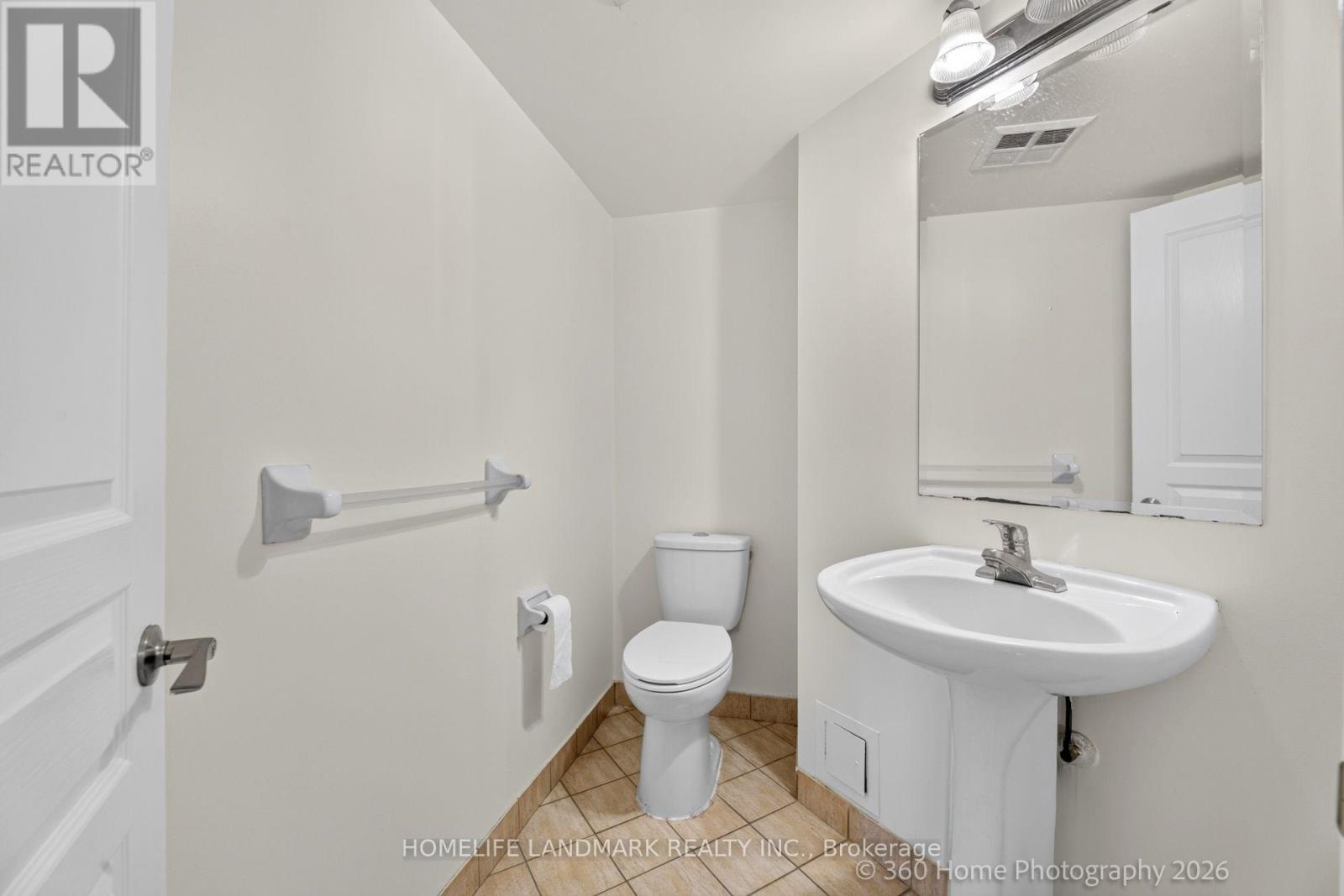 829 - 15 Northtown Way Property Photo 13