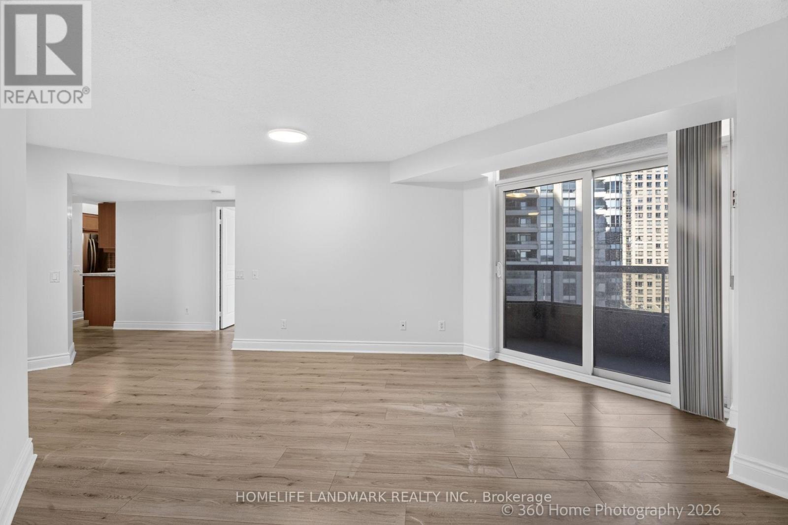 829 - 15 Northtown Way Property Photo 15