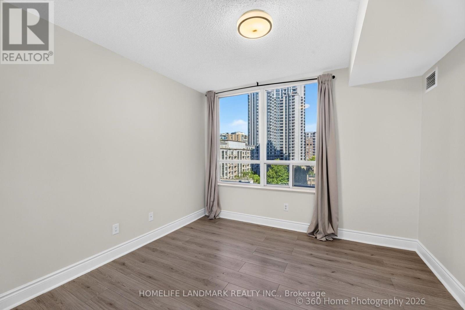 829 - 15 Northtown Way Property Photo 19