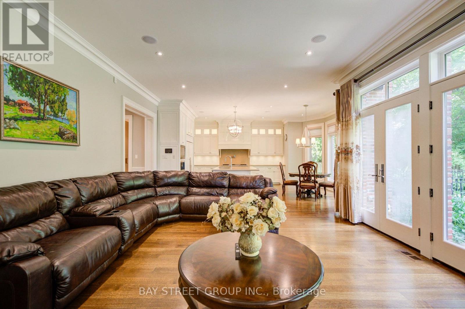 154 Munro Boulevard Property Photo 18