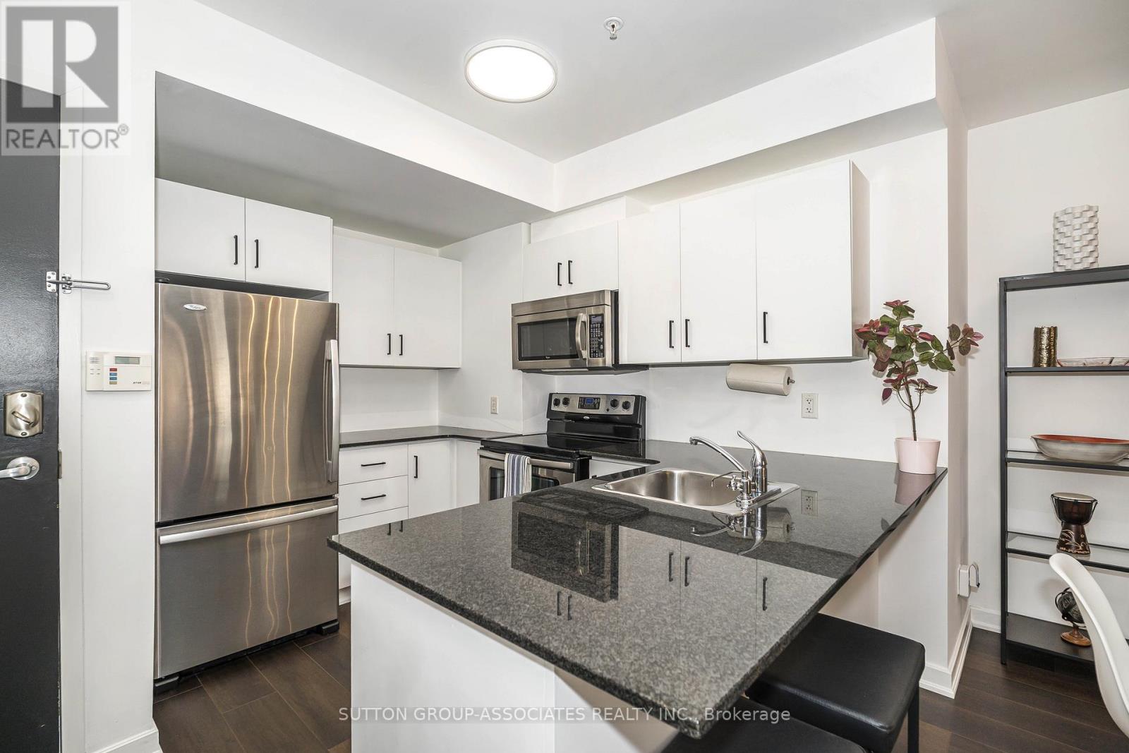 Ph7 - 539 Jarvis Street Property Photo 6