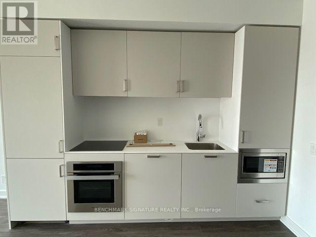 3208 - 88 Queen Street E Property Photo 1