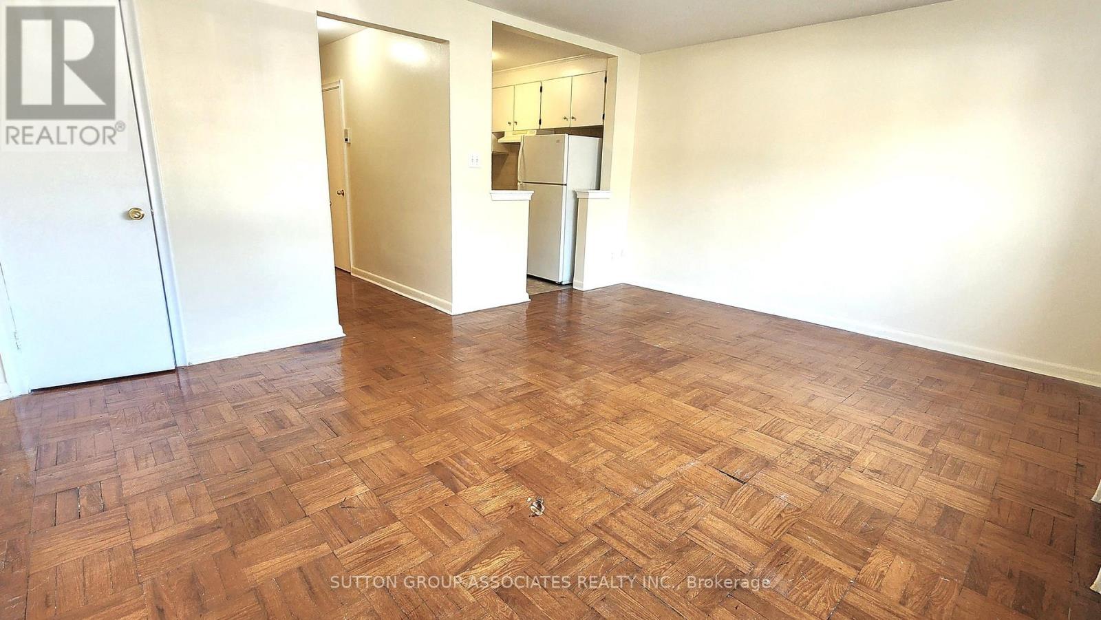106 - 375 Westmount Avenue Property Photo 6