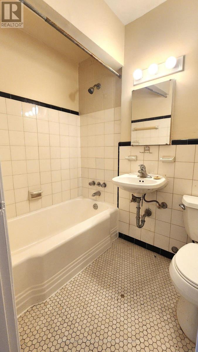106 - 375 Westmount Avenue Property Photo 10