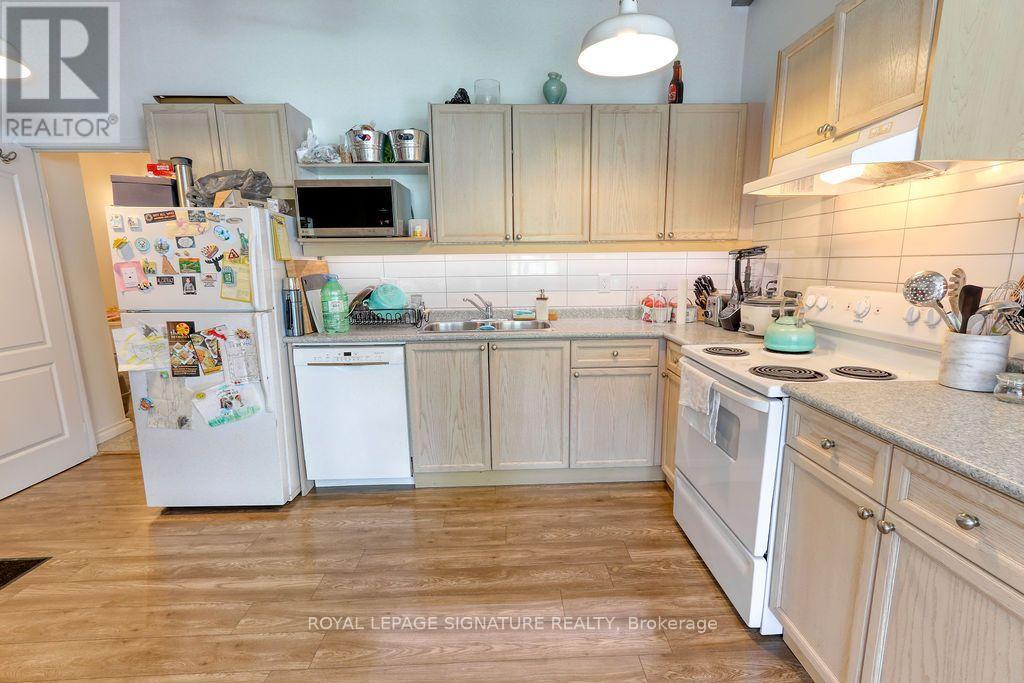 Unit B - 44 Stafford Street Property Photo 3