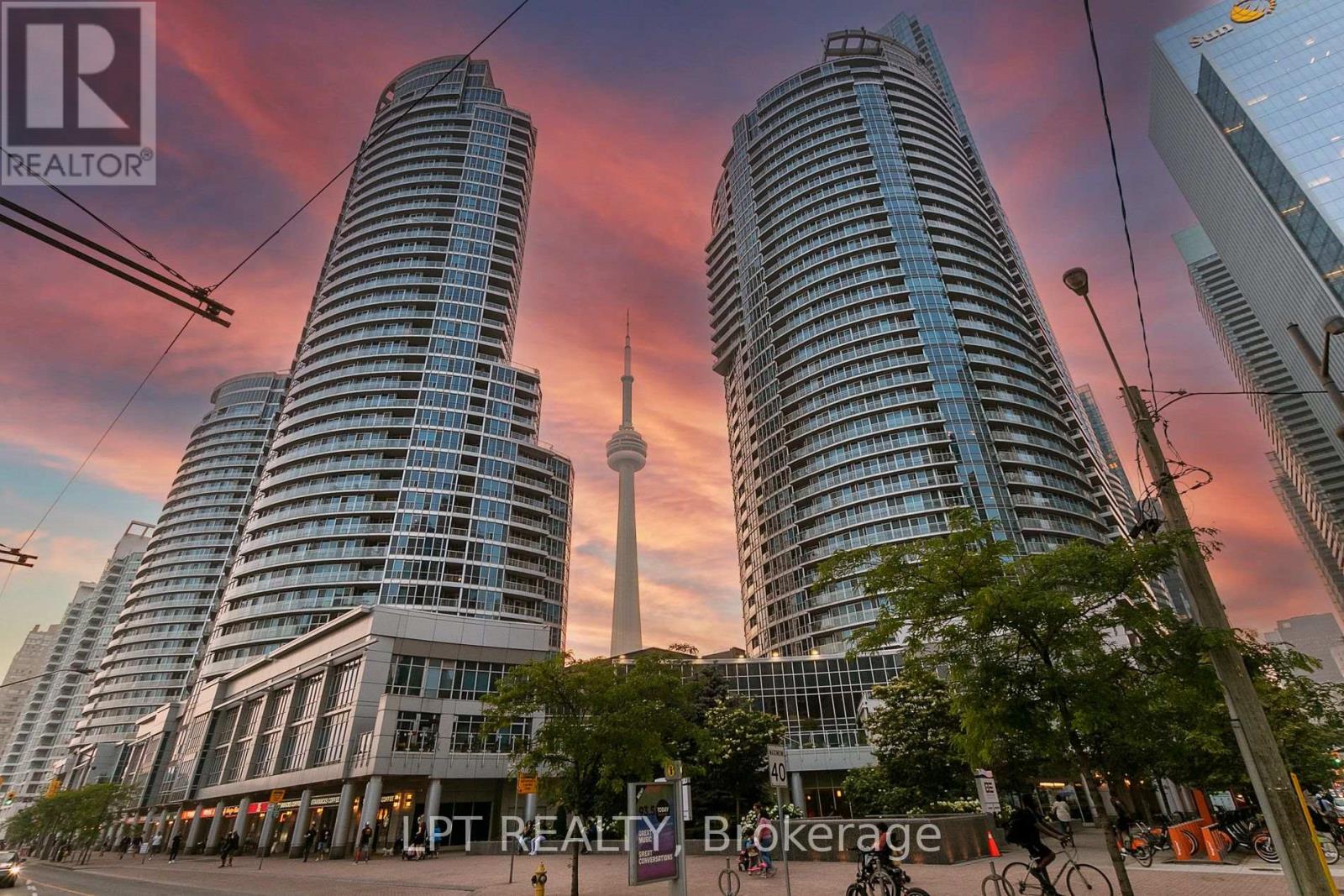 2604 - 208 QUEENS QUAY W Property Photo 1