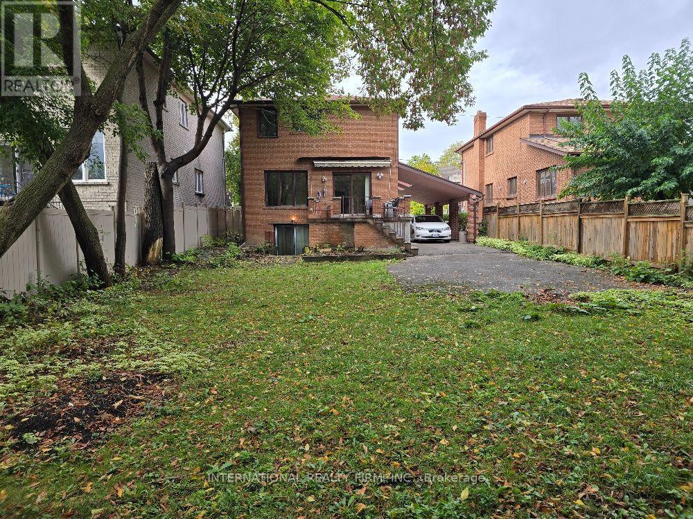 607 Coldstream Avenue Property Photo 1