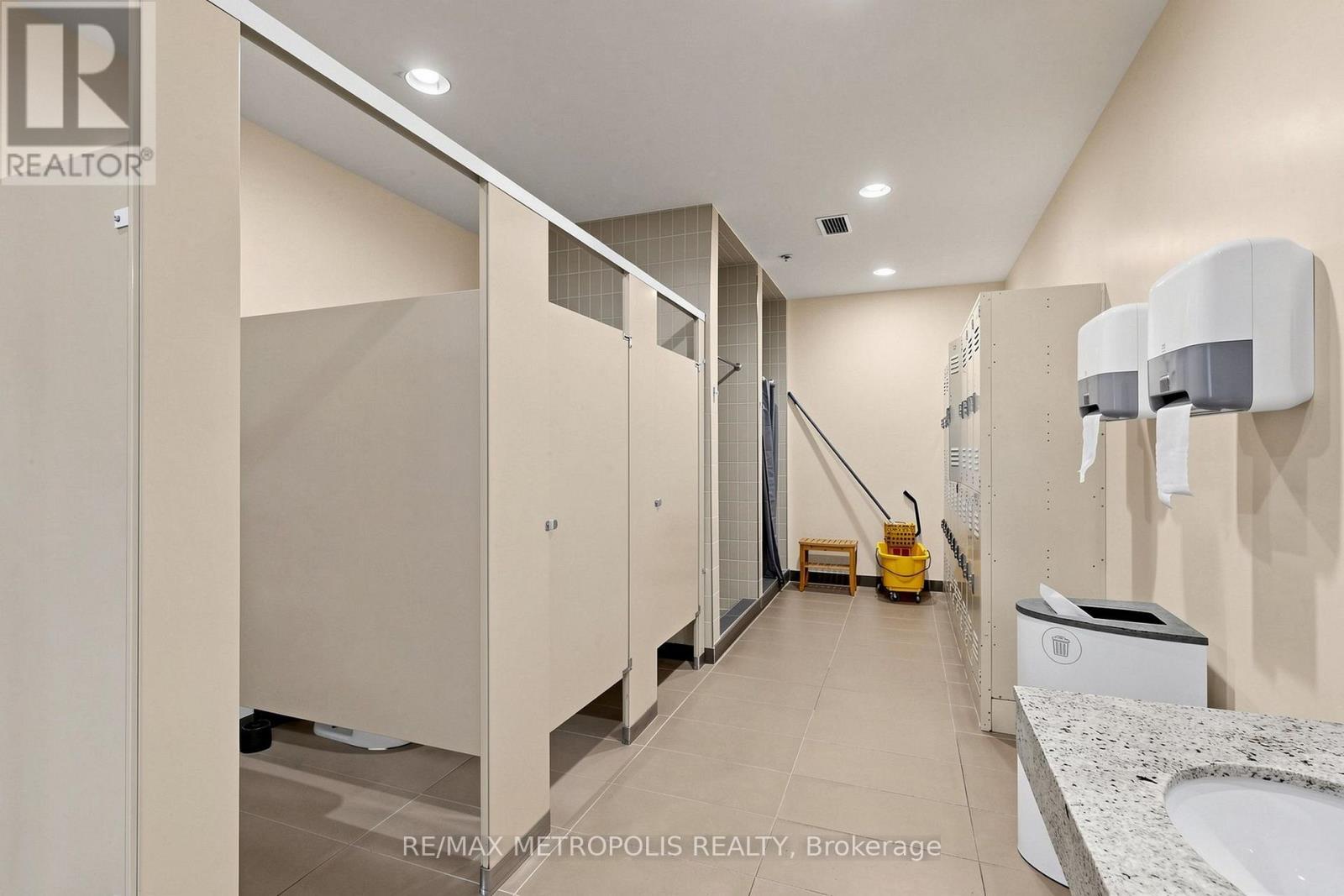103 - 155 Consumers Road Property Photo 7