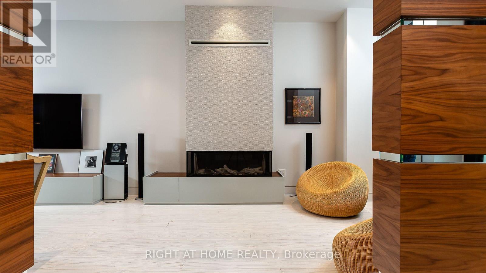 53 Hazelton Avenue Property Photo 8