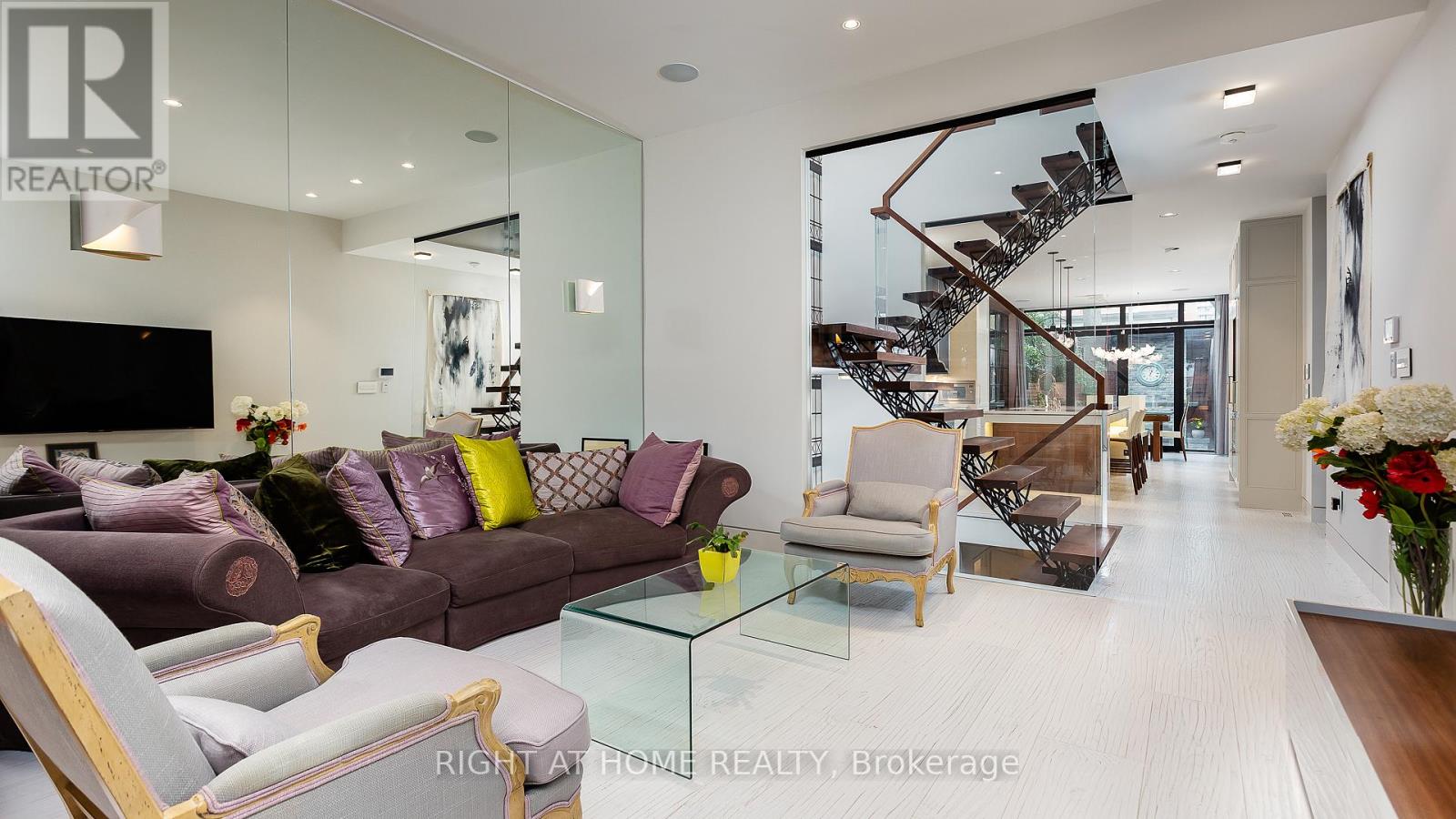 53 Hazelton Avenue Property Photo 11
