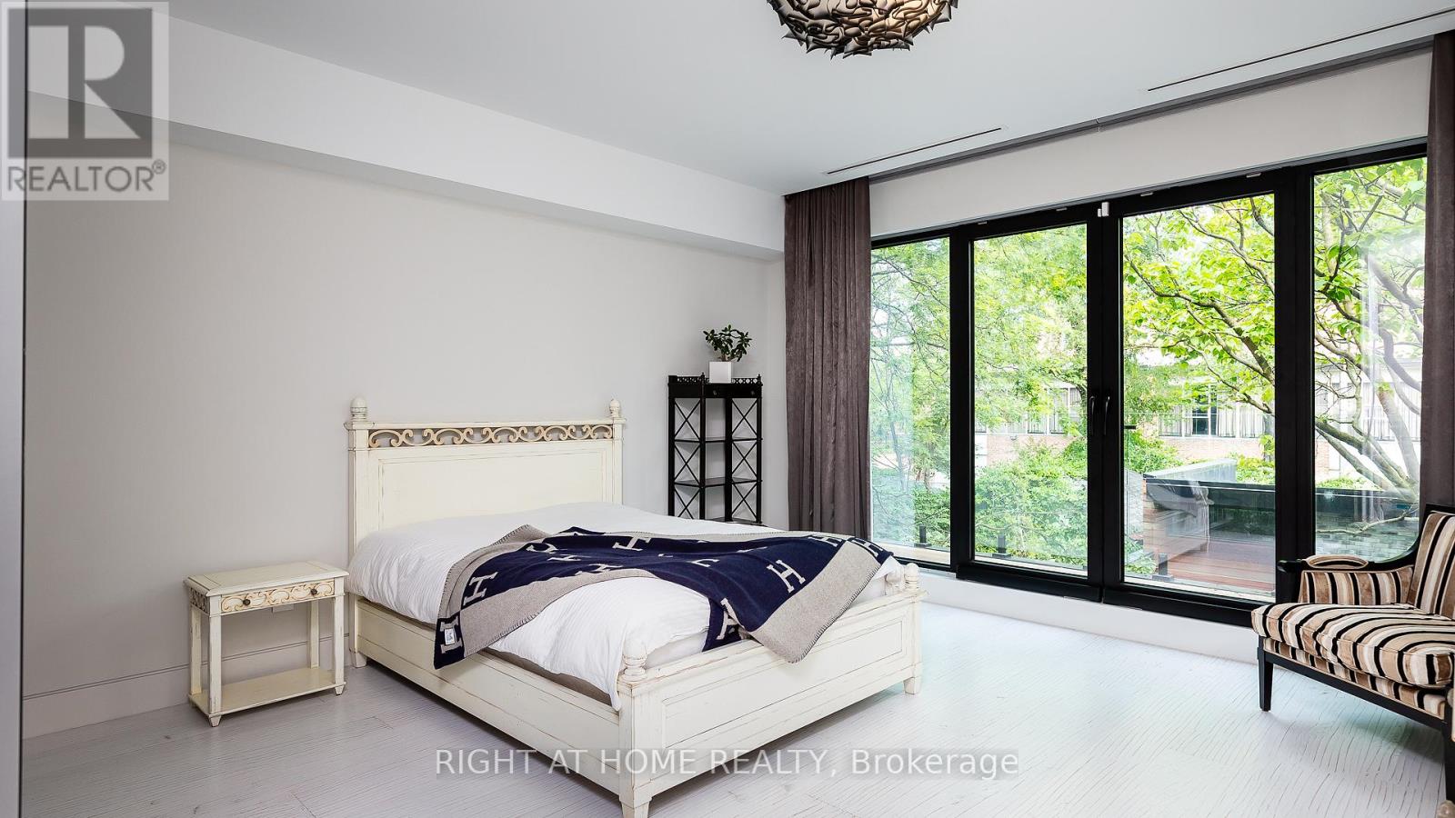 53 Hazelton Avenue Property Photo 25