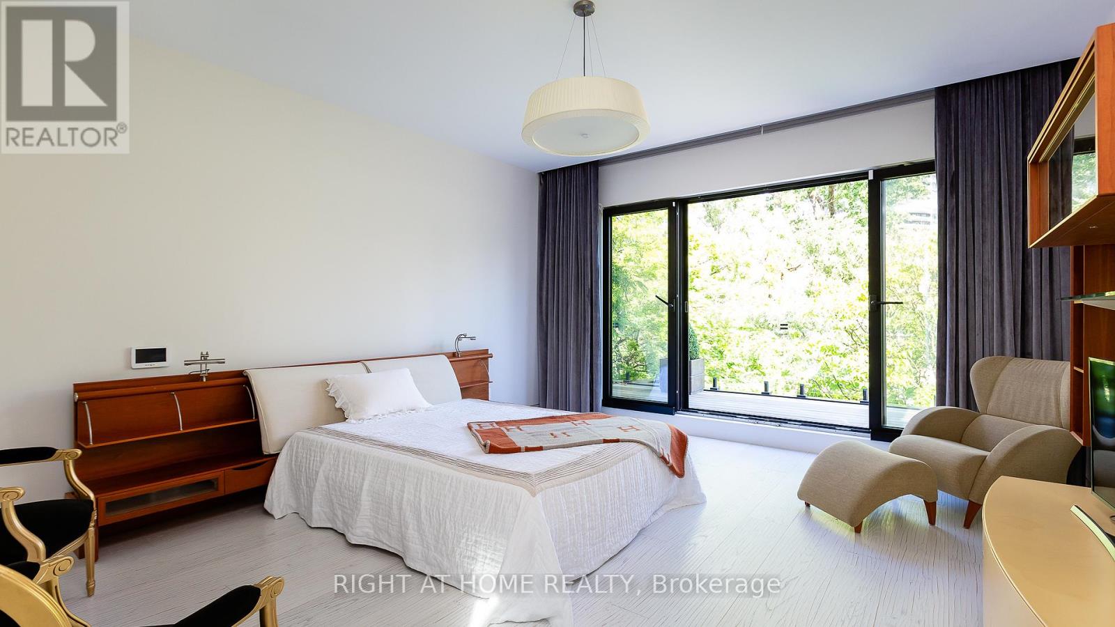 53 Hazelton Avenue Property Photo 31
