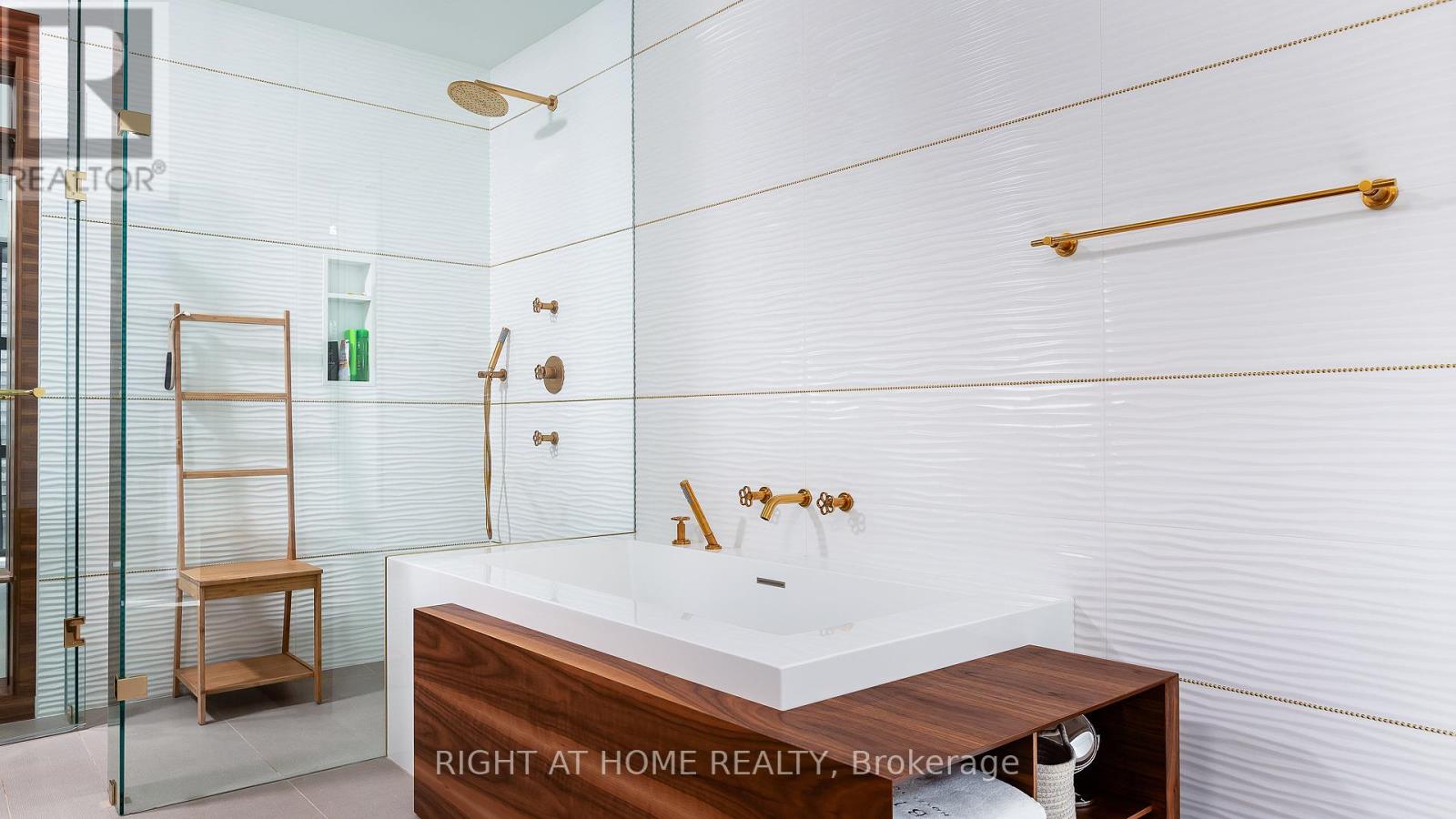 53 Hazelton Avenue Property Photo 37