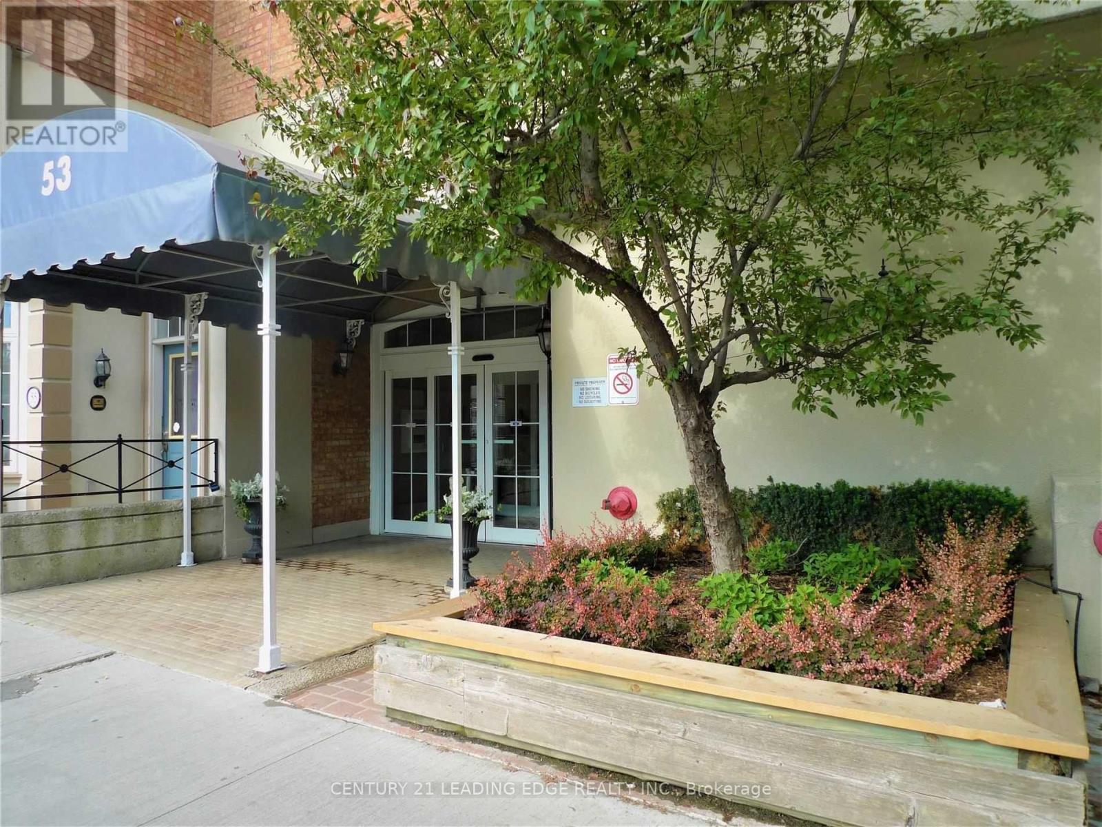 463 - 49 MCCAUL STREET Property Photo 1