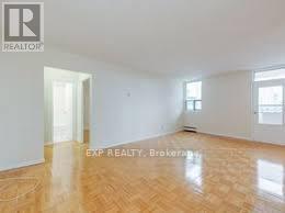 305 - 10 Huntley Street Property Photo 3