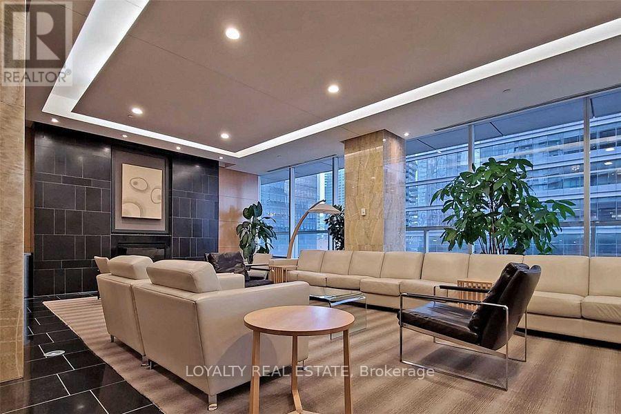 4907 - 65 Bremner Boulevard Property Photo 3