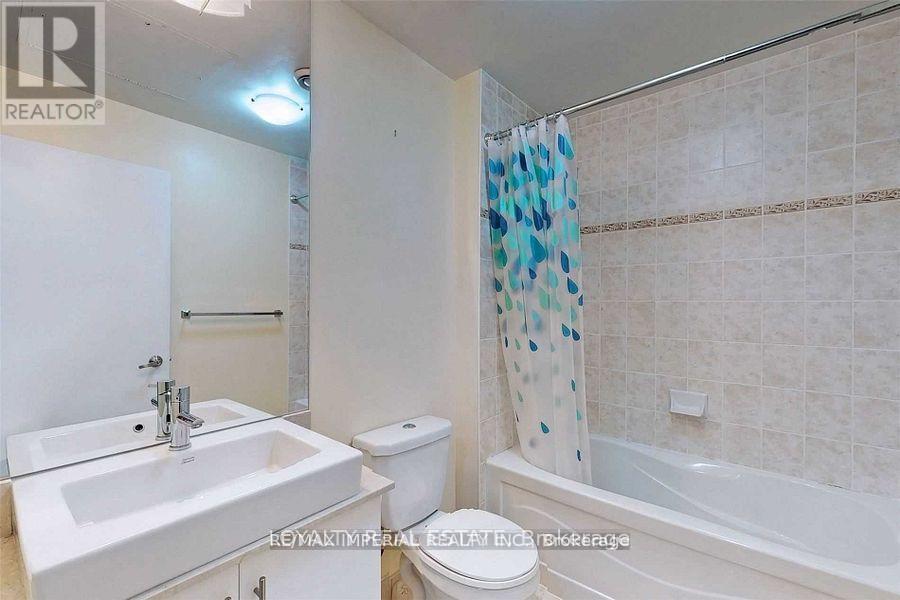 4907 - 65 Bremner Boulevard Property Photo 12
