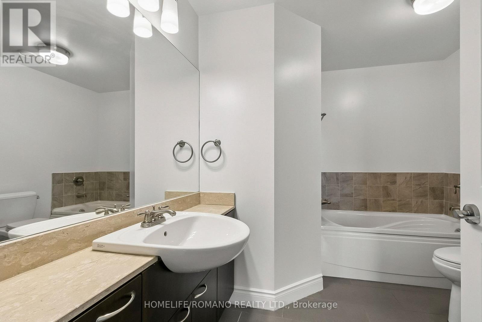 508 - 650 Mount Pleasant Road Property Photo 13