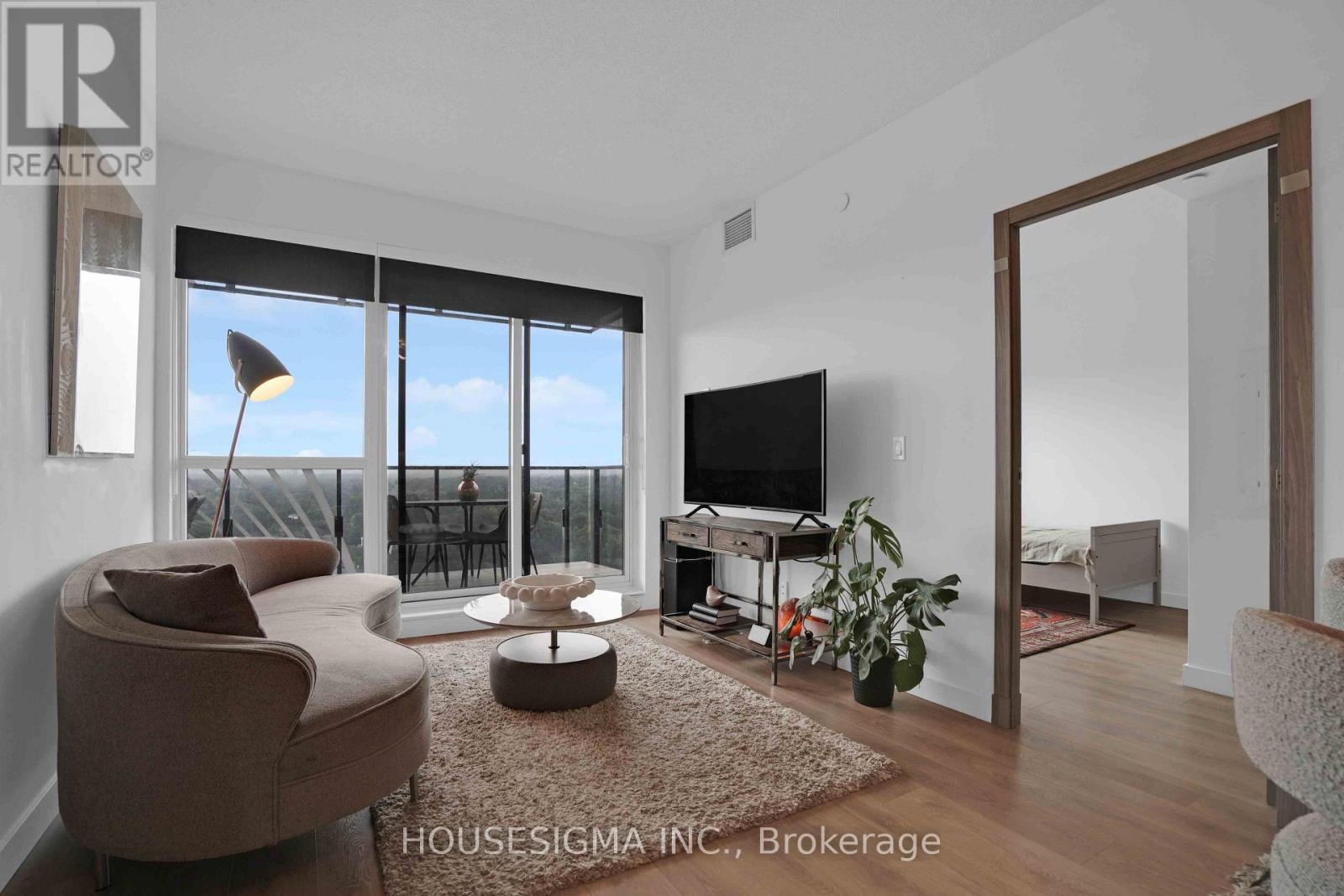 1803 - 25 Mcmahon Drive Property Photo 15