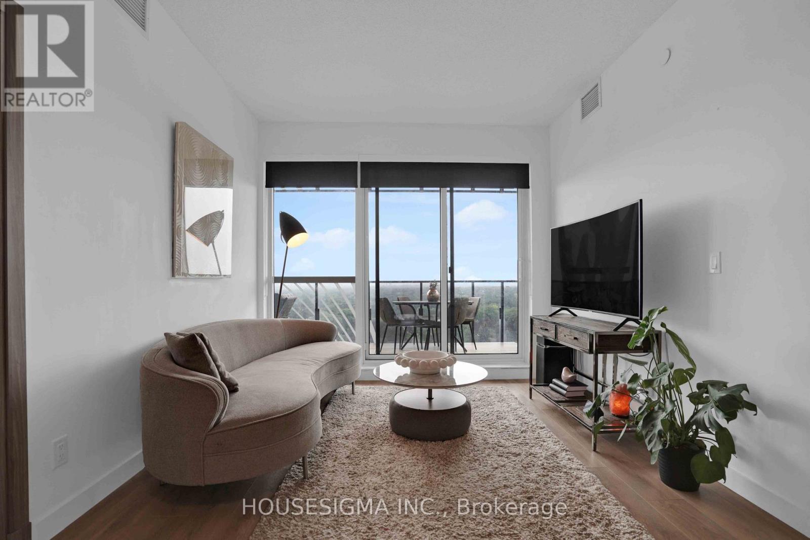1803 - 25 Mcmahon Drive Property Photo 16