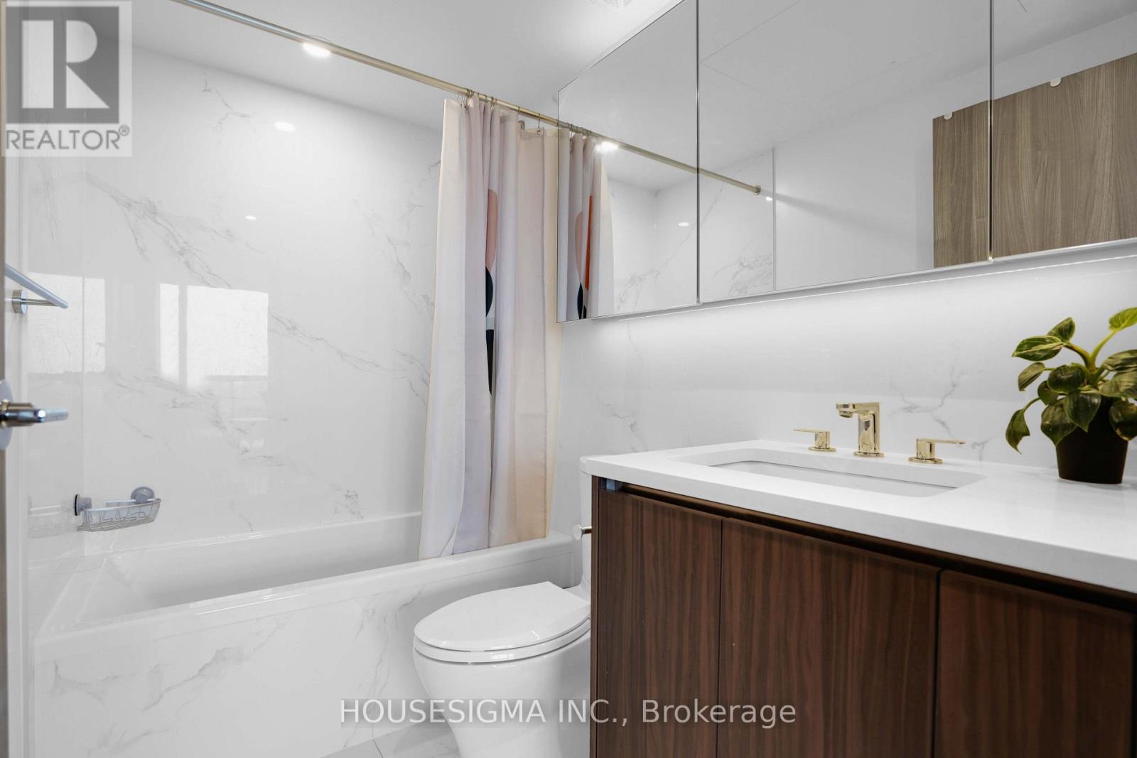 1803 - 25 Mcmahon Drive Property Photo 23