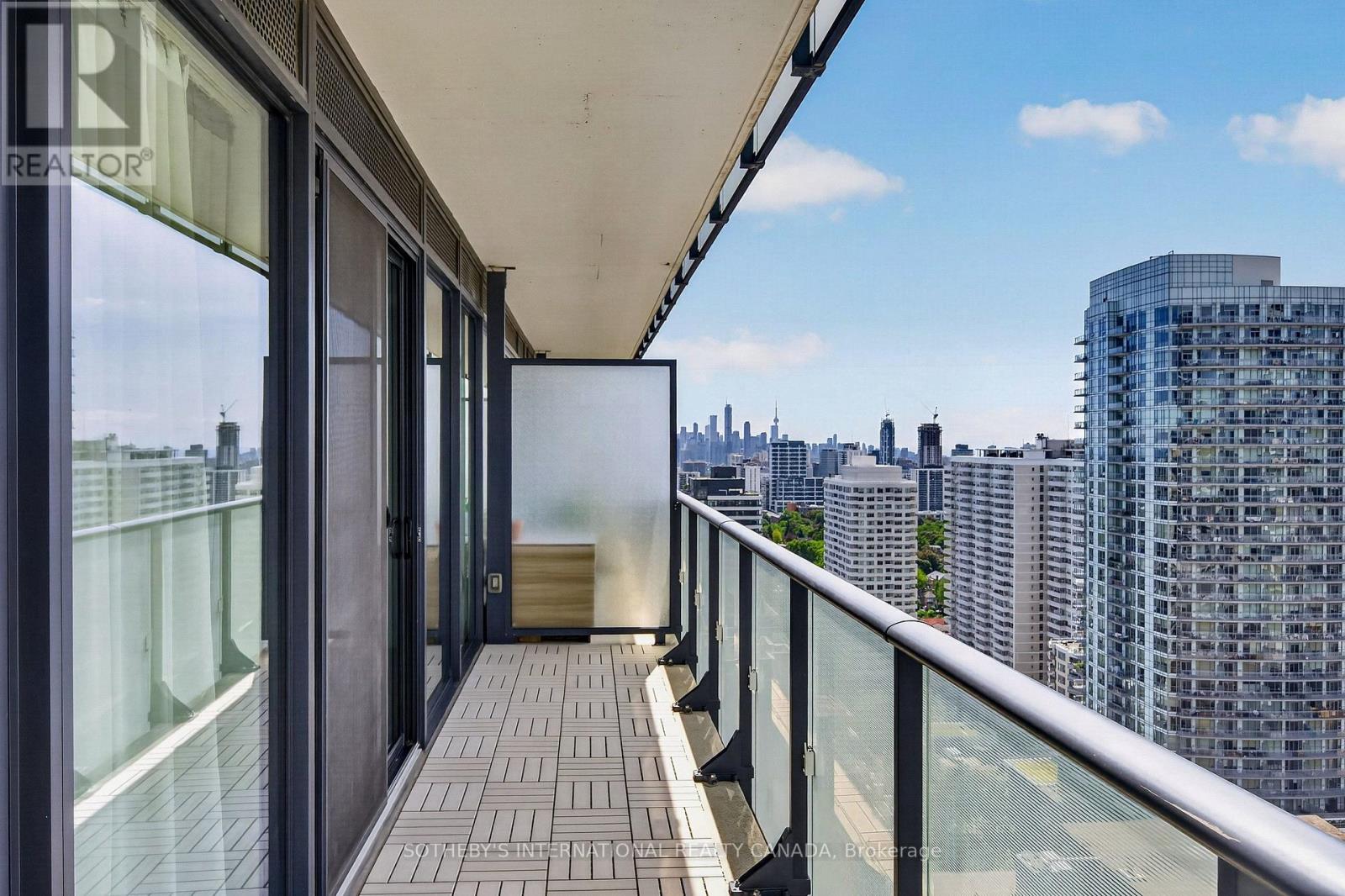 3001 - 161 Roehampton Avenue Property Photo 12