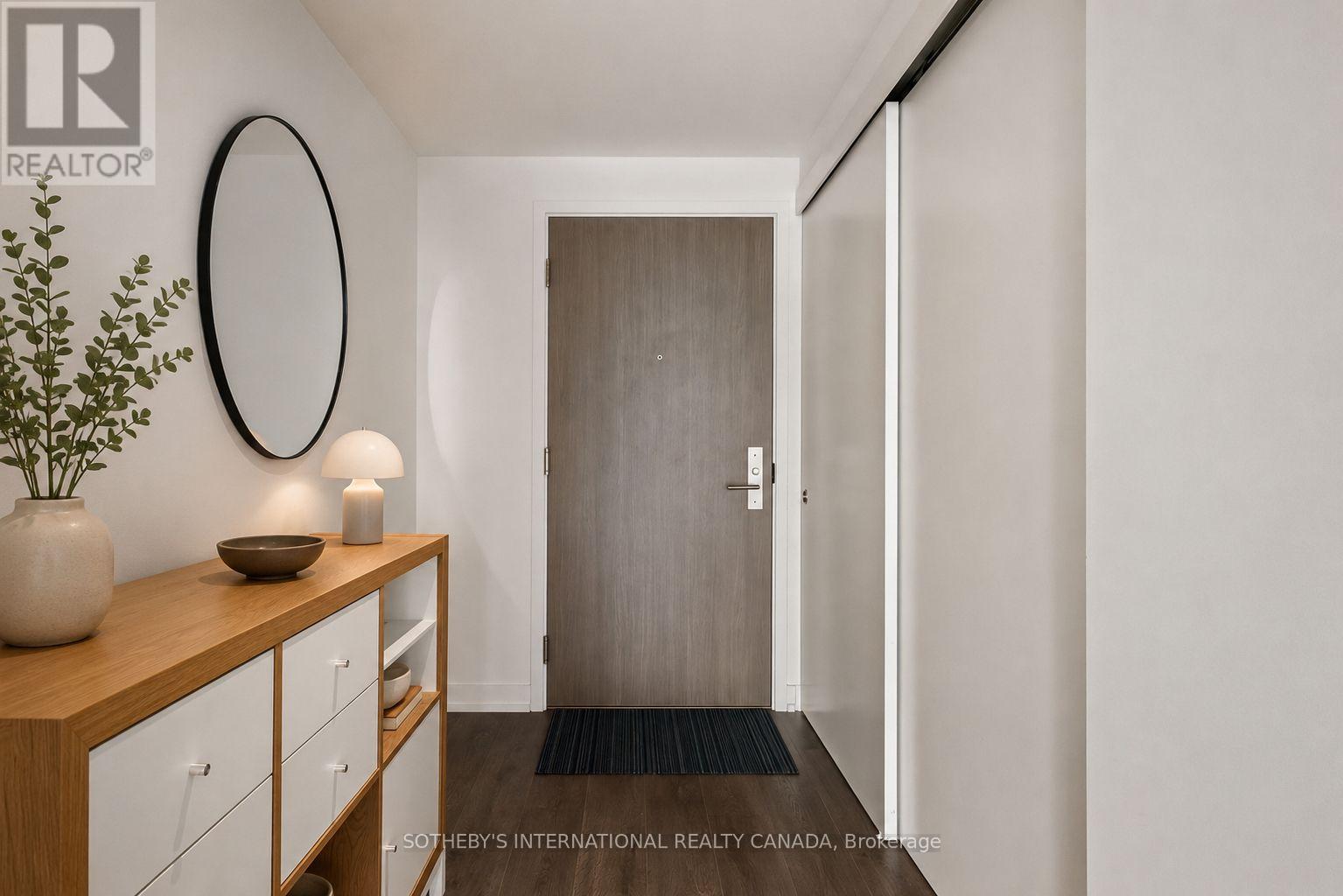 3001 - 161 Roehampton Avenue Property Photo 13