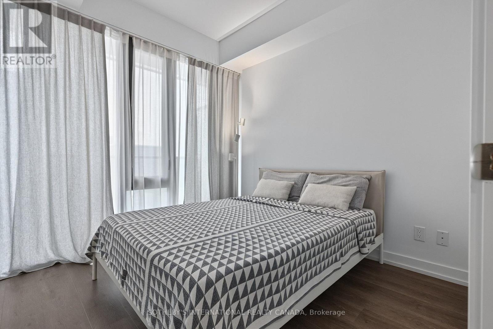 3001 - 161 Roehampton Avenue Property Photo 21