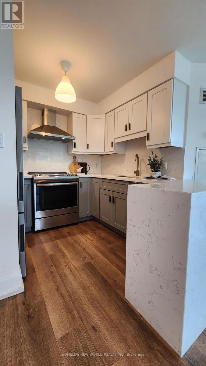 404 - 3830 Bathurst Street Property Photo 10