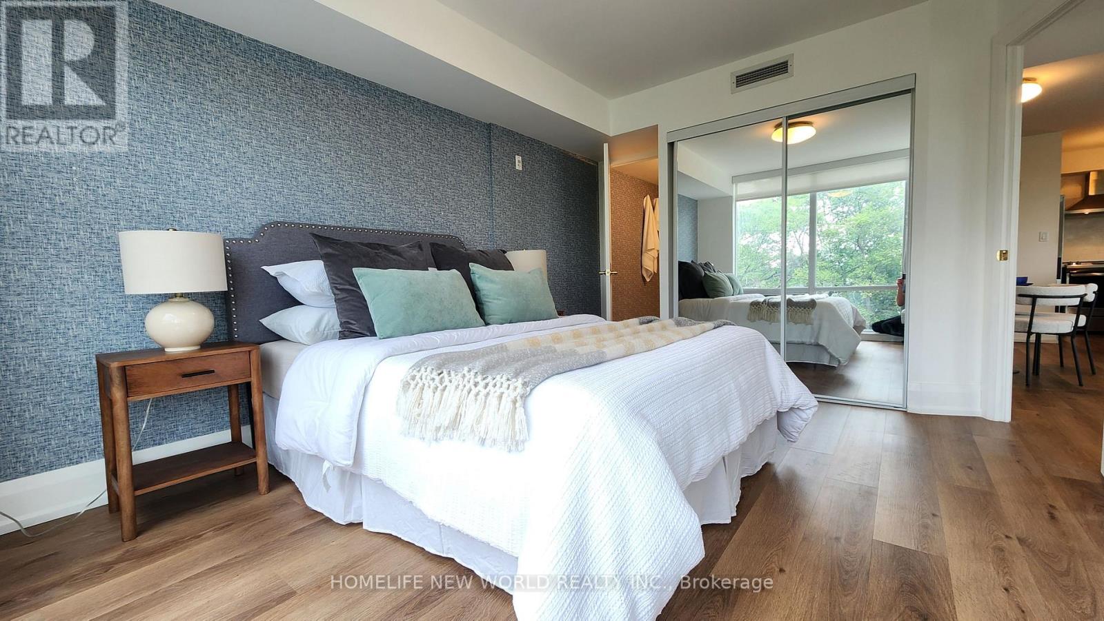 404 - 3830 Bathurst Street Property Photo 16