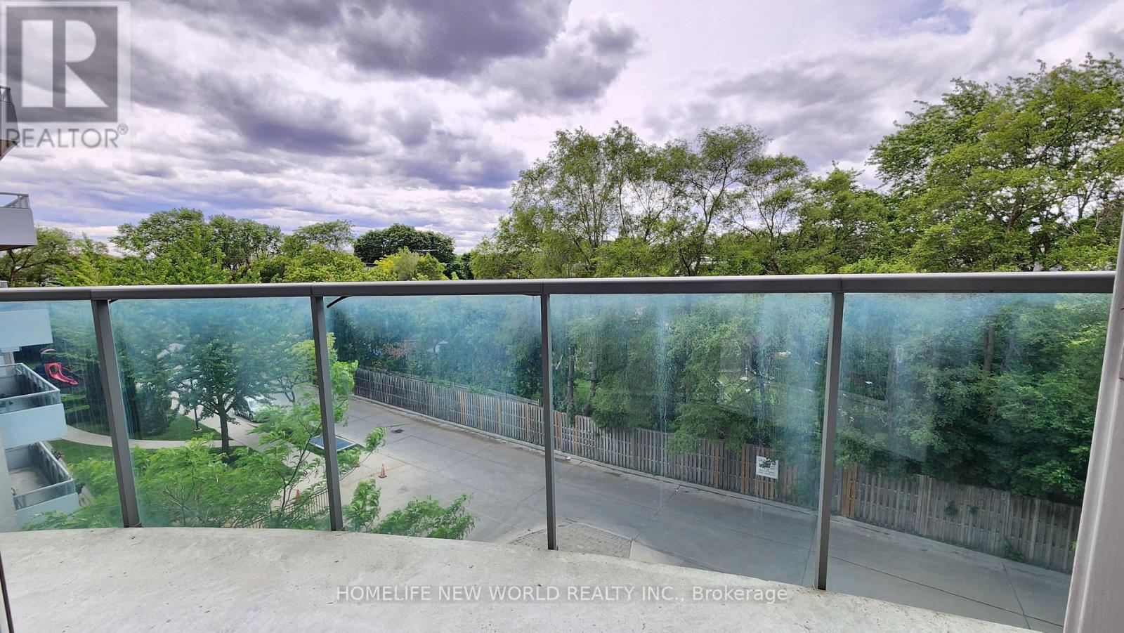 404 - 3830 Bathurst Street Property Photo 21