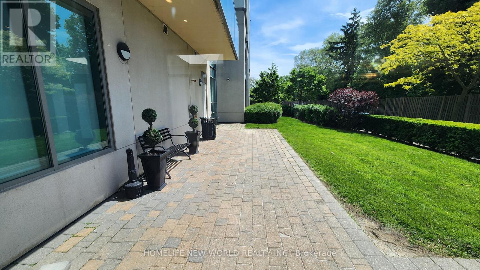 404 - 3830 Bathurst Street Property Photo 28