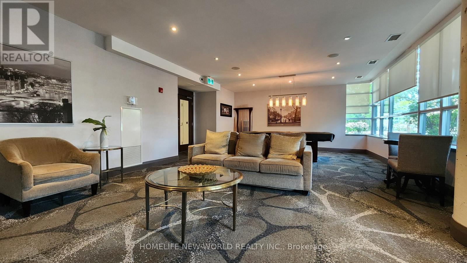 404 - 3830 Bathurst Street Property Photo 31