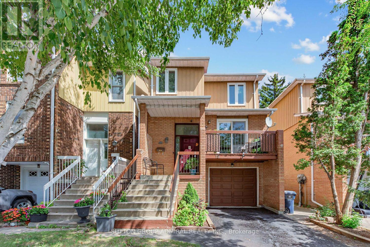 19 Carnival Court Property Photo 2