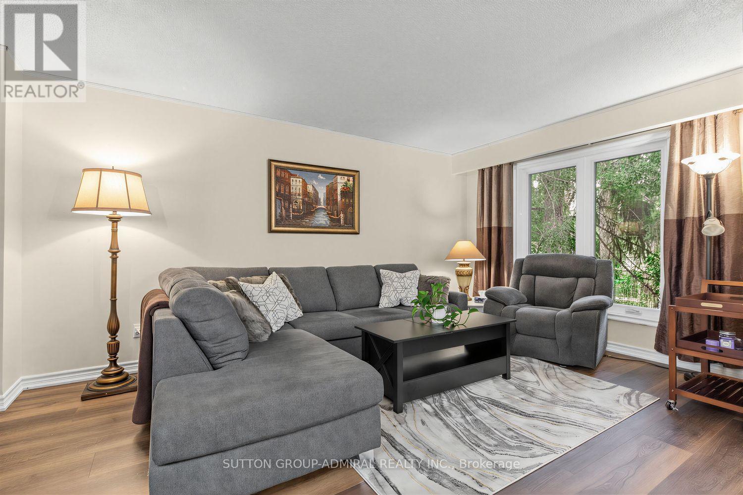 19 Carnival Court Property Photo 6