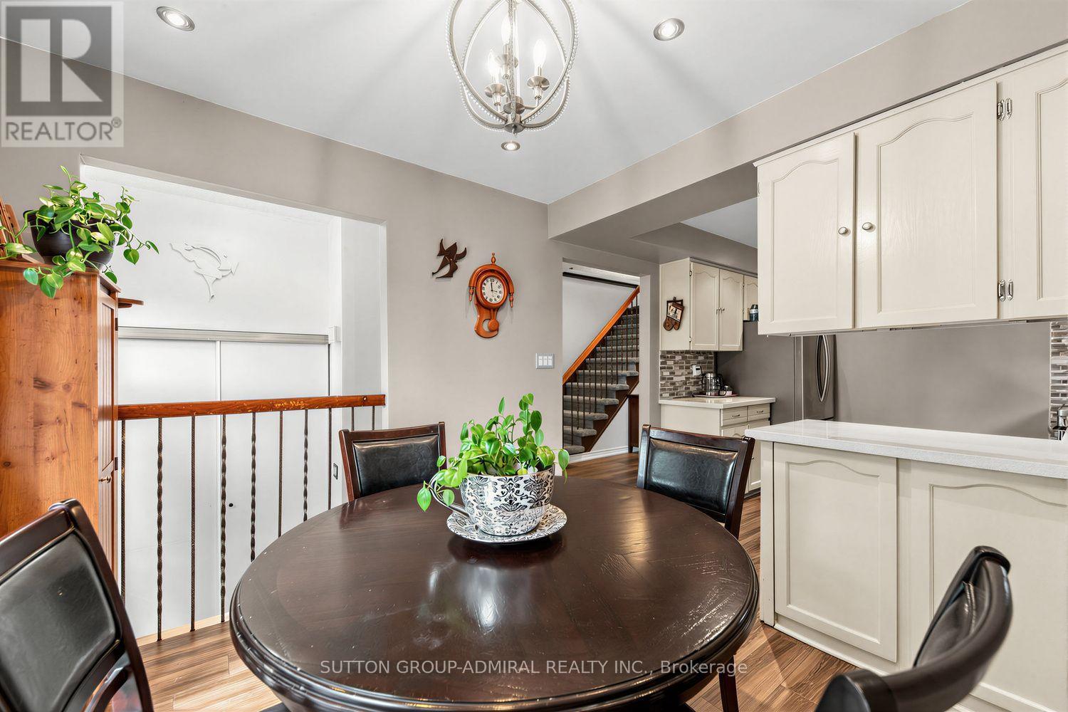 19 Carnival Court Property Photo 13