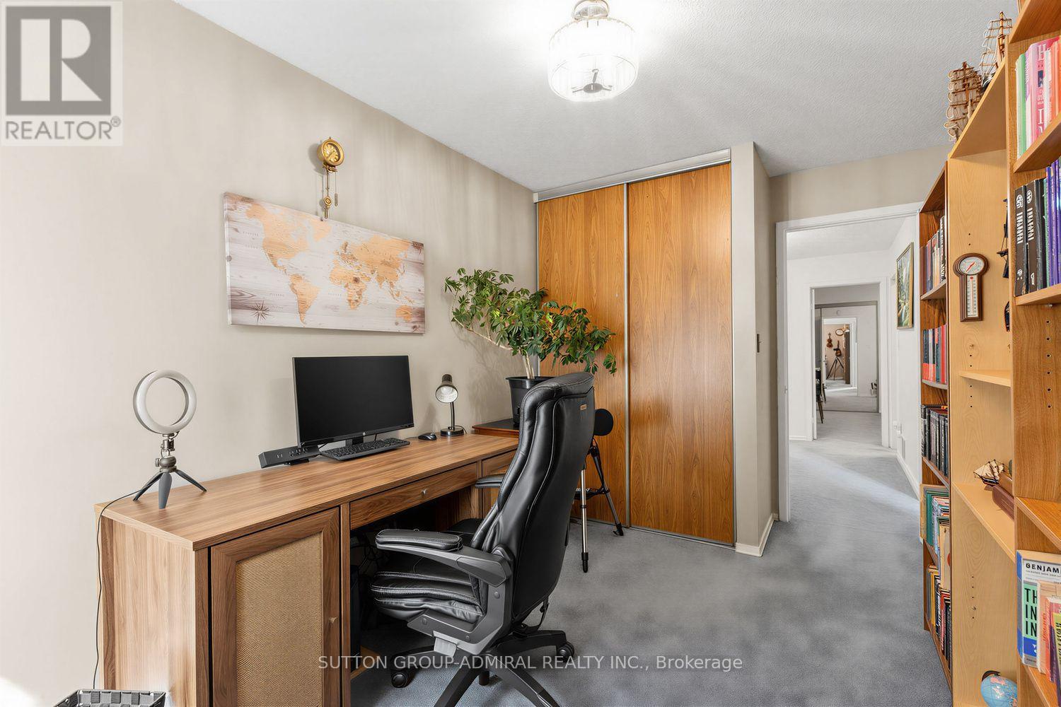 19 Carnival Court Property Photo 25