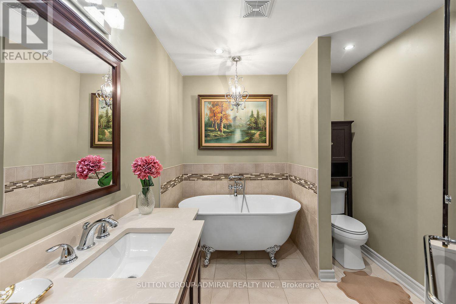19 Carnival Court Property Photo 28