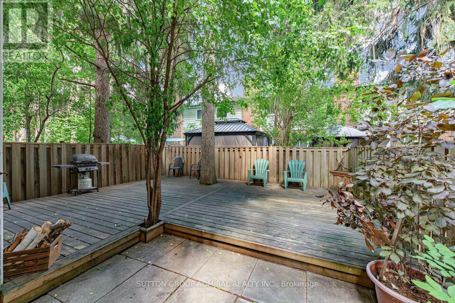19 Carnival Court Property Photo 36