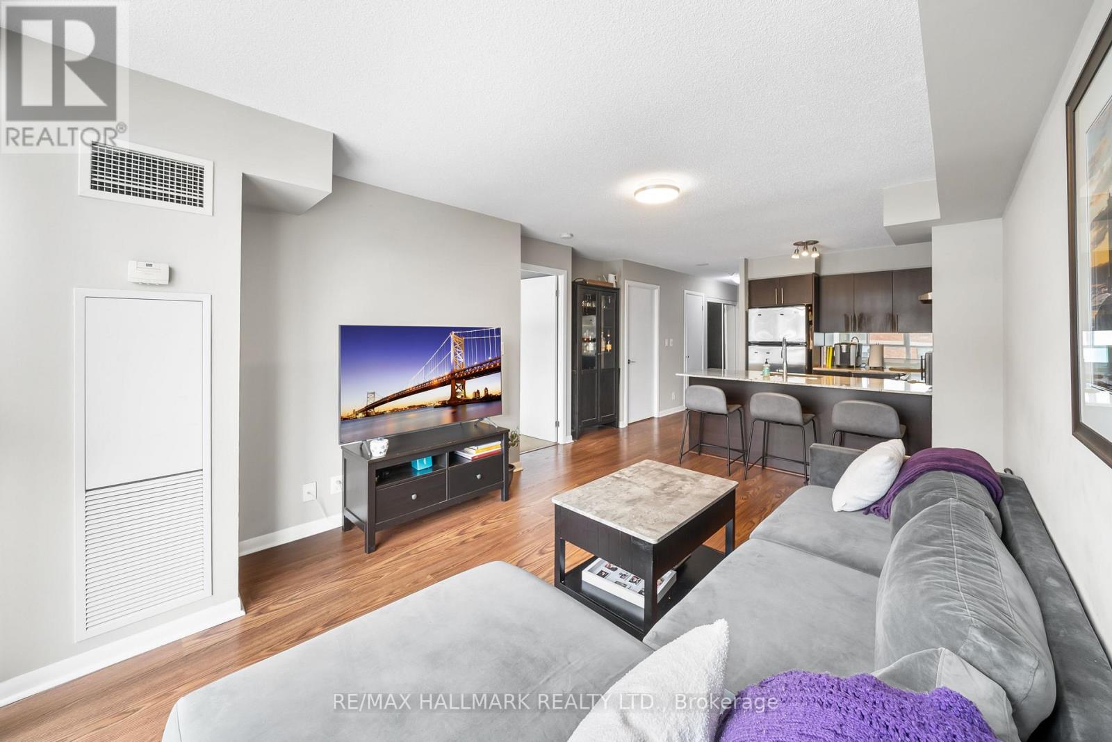 715 - 96 St Patrick Street Property Photo 1