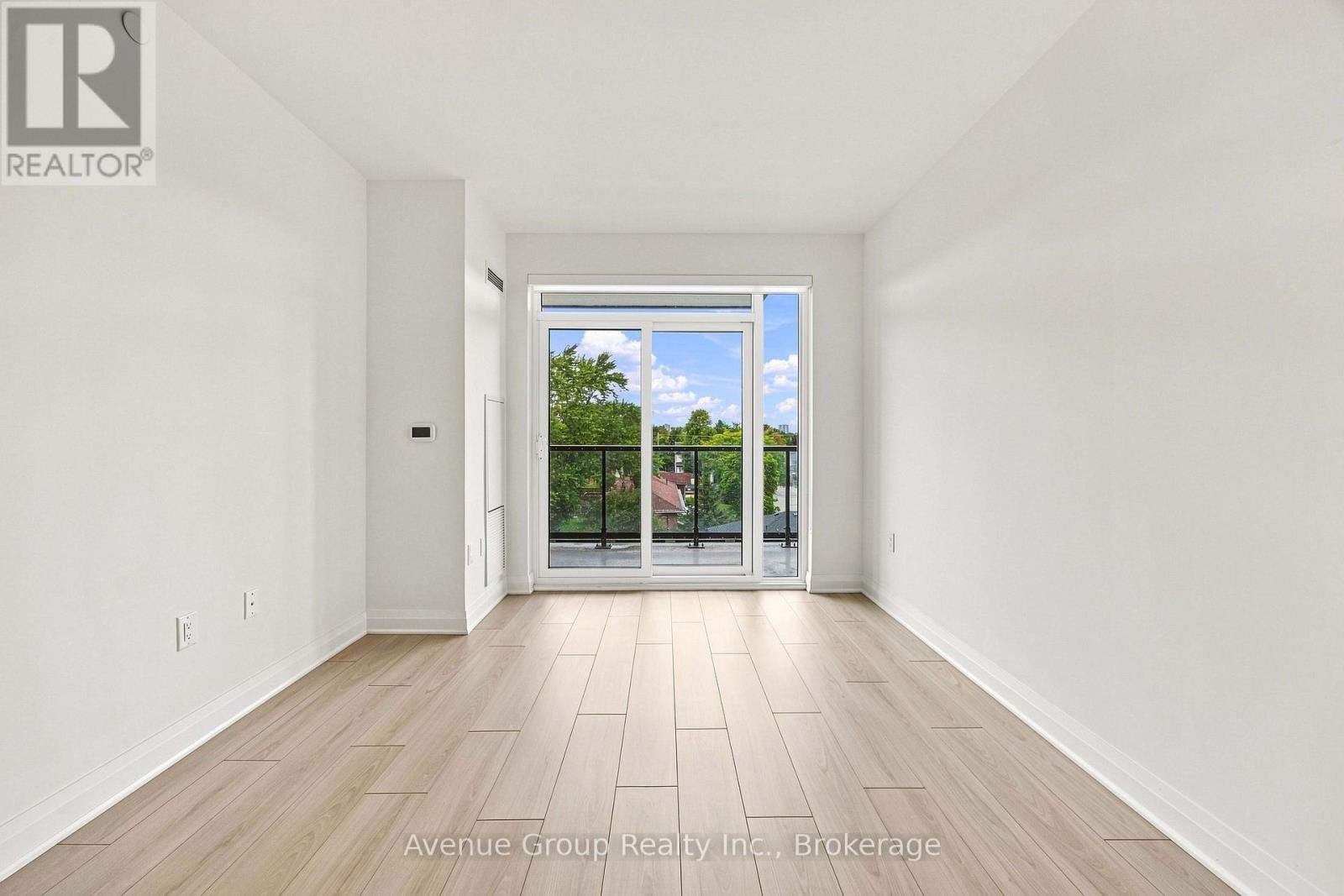 414 - 700 Sheppard Avenue W Property Photo 5