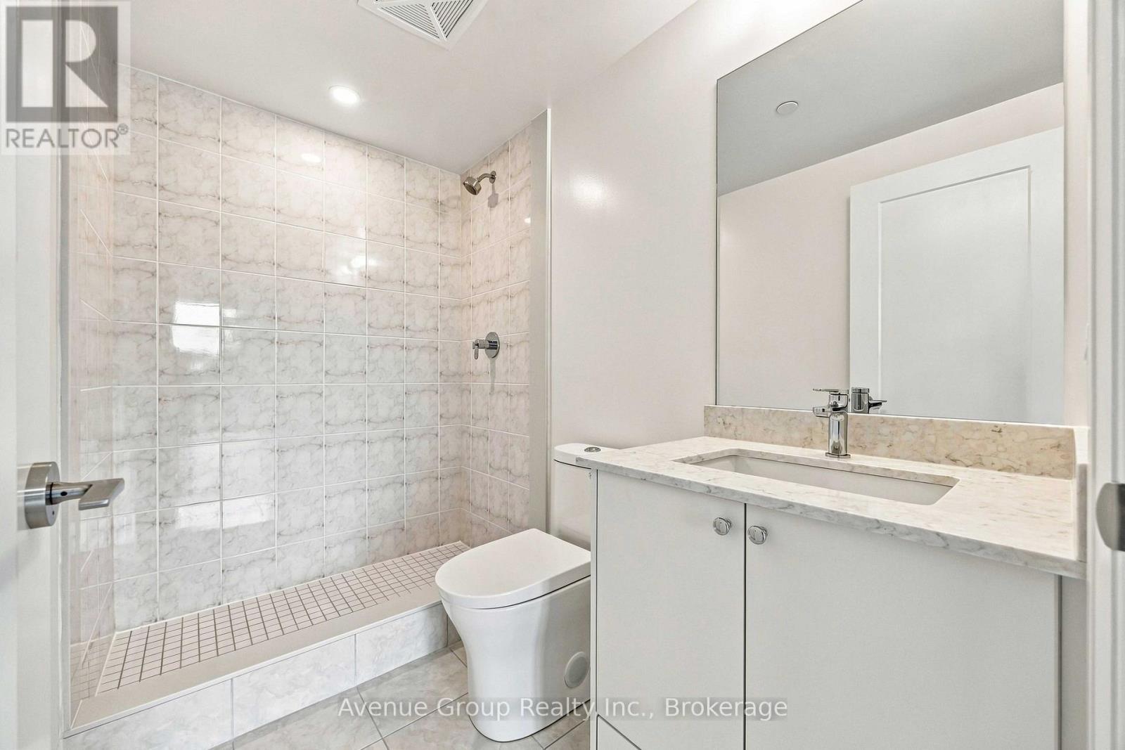 414 - 700 Sheppard Avenue W Property Photo 18
