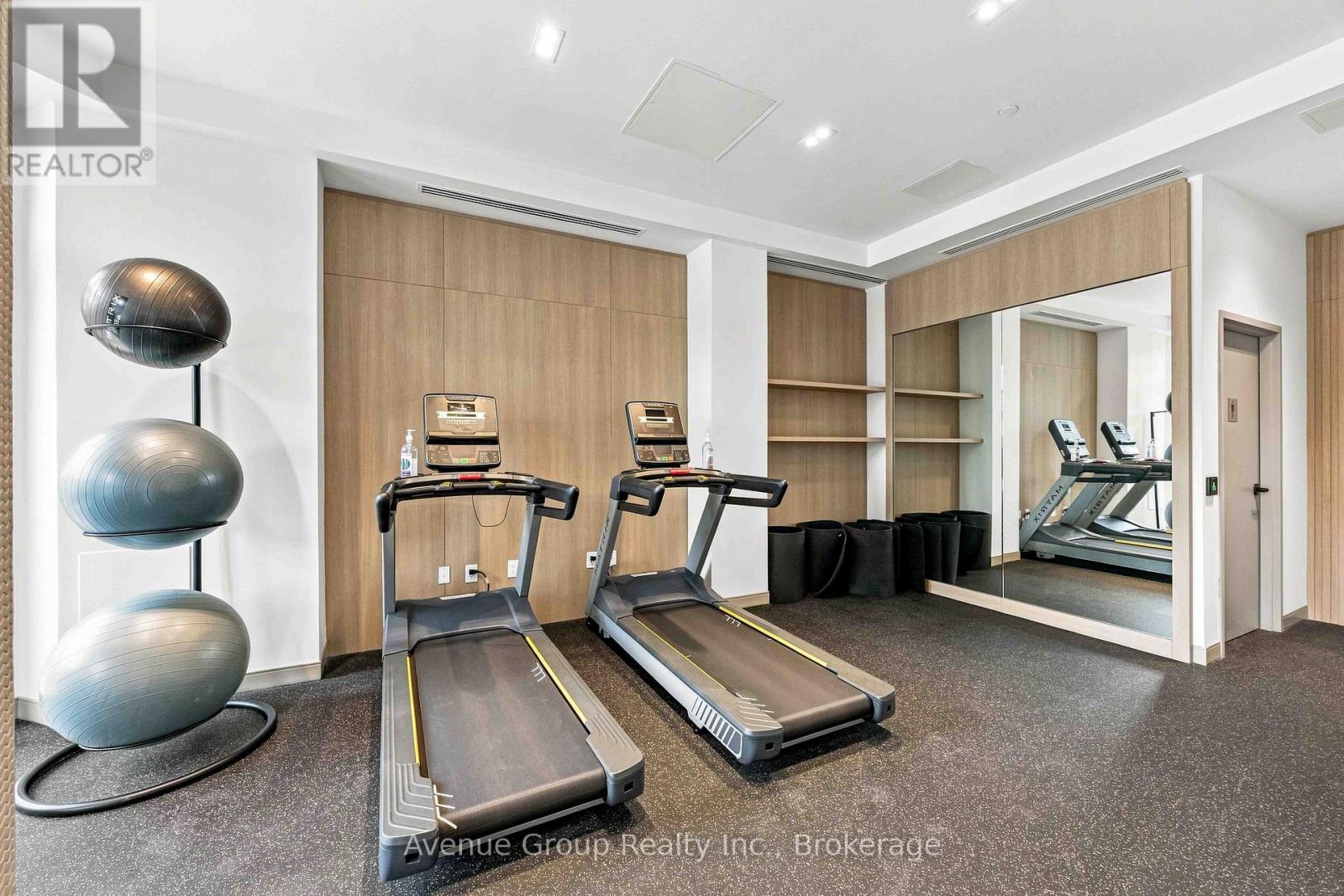 414 - 700 Sheppard Avenue W Property Photo 27