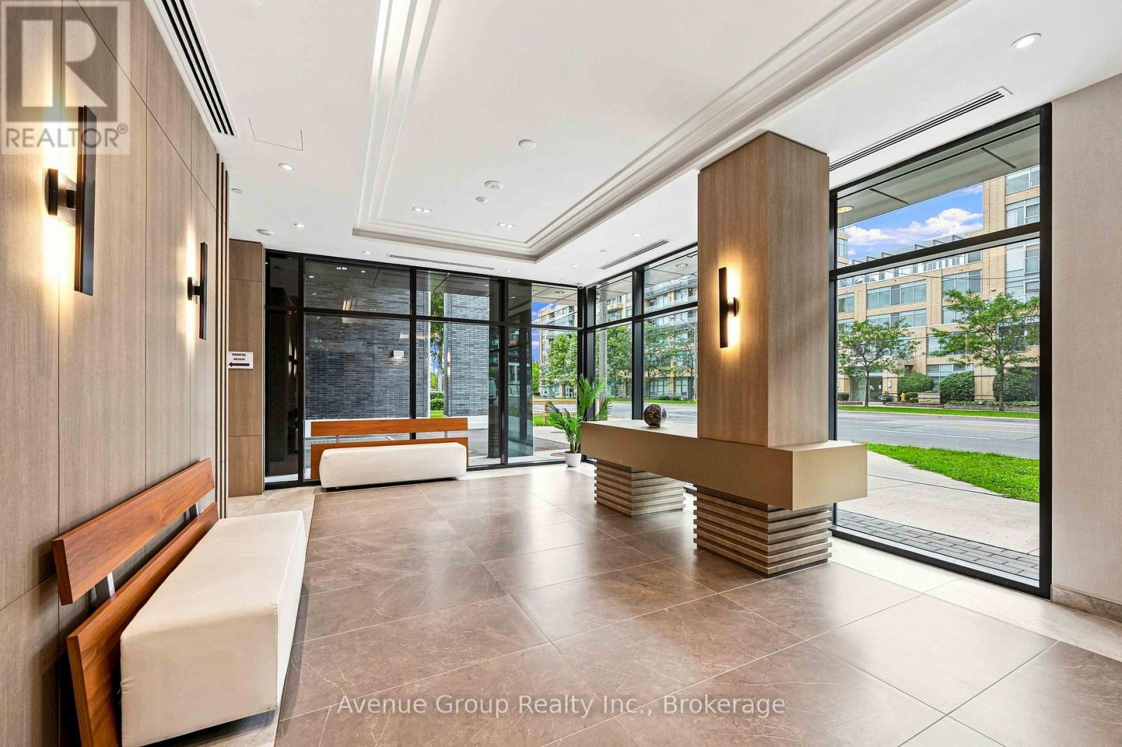 414 - 700 Sheppard Avenue W Property Photo 35