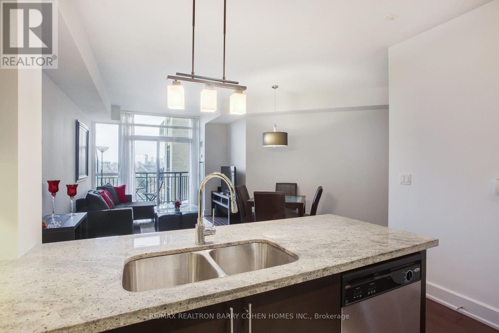 616 - 676 Sheppard Avenue E Property Photo 6