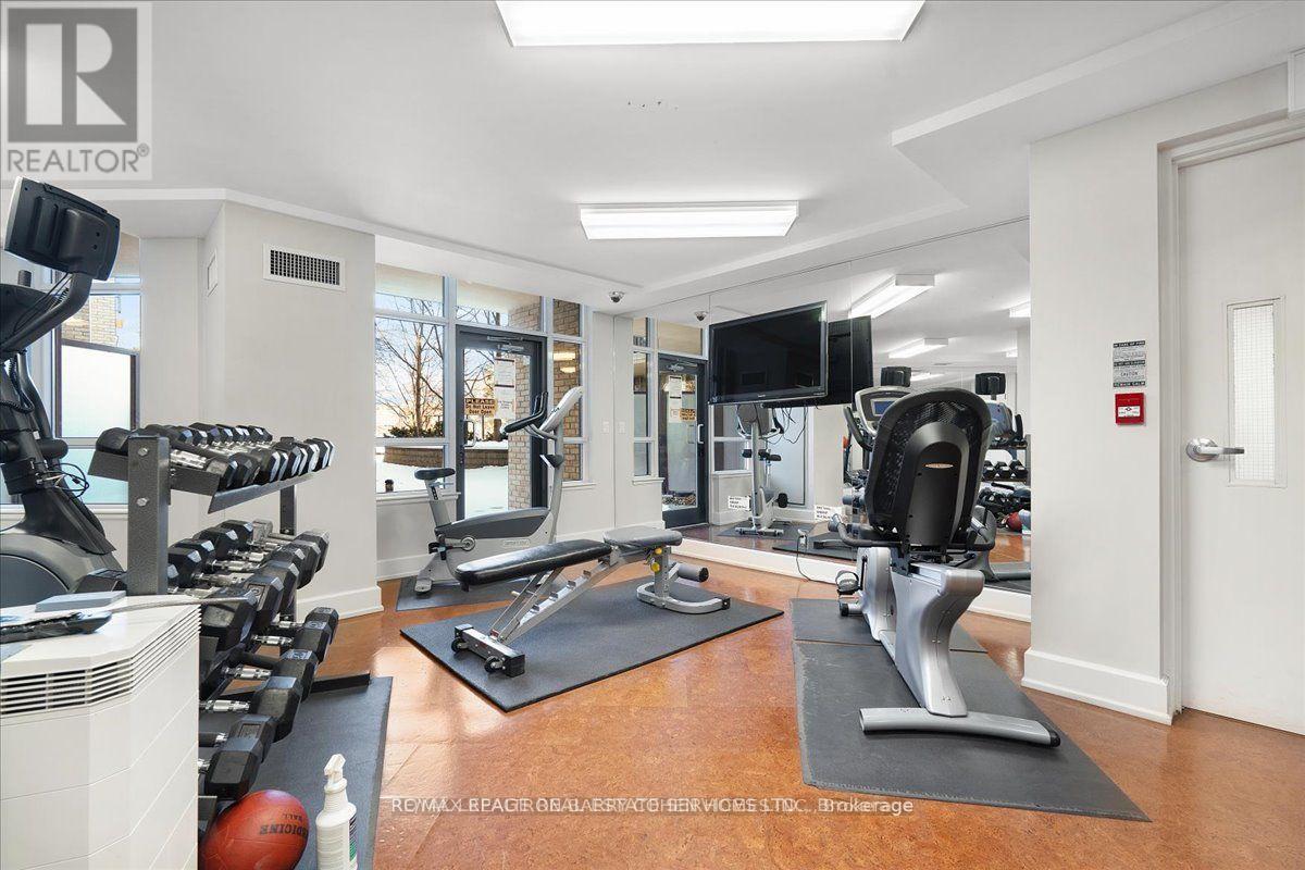 616 - 676 Sheppard Avenue E Property Photo 22