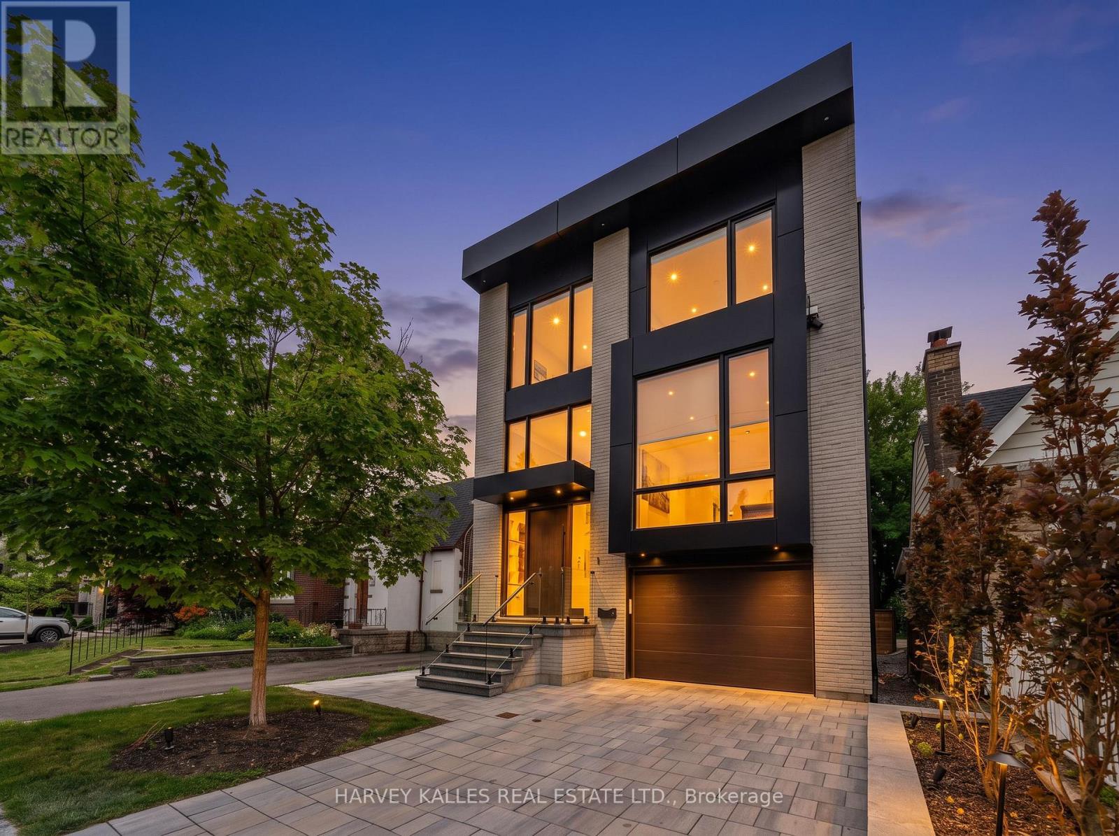 45 GLOUCESTER GROVE