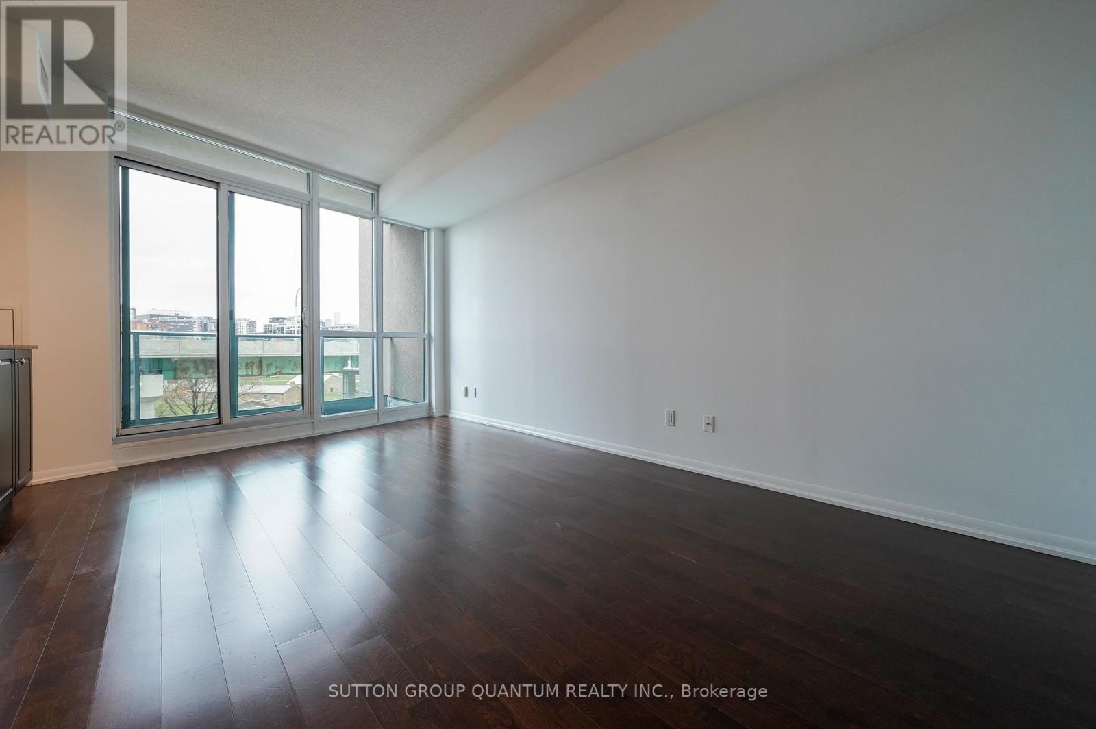 773 - 209 Fort York Boulevard Property Photo 6